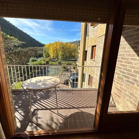 Apartament Rialp Amb Vistes Al Riu Noguera Pallaresa Exterior photo